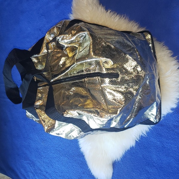 Victorias Secret Gold Packable Zippered Travel Bag NWT - Picture 8 of 13